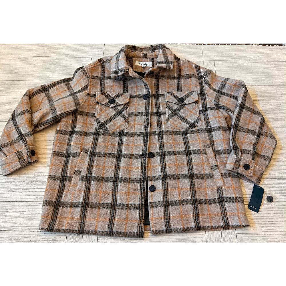 NWT Sebby neutral plaid lined poly, wool‎ blend shacket w/ button closure. Sz XL
